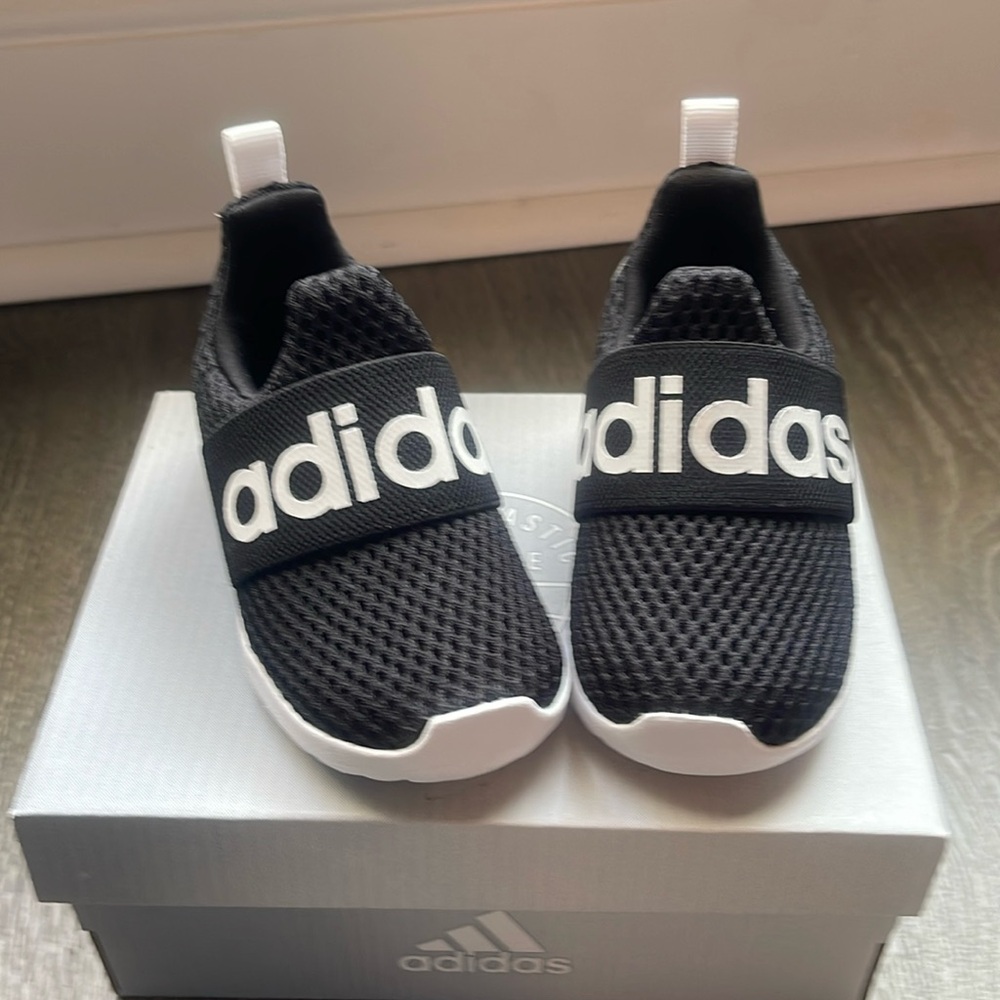 Lite Racer Adapt 4.01 size 5 Toddler Tennis Shoes